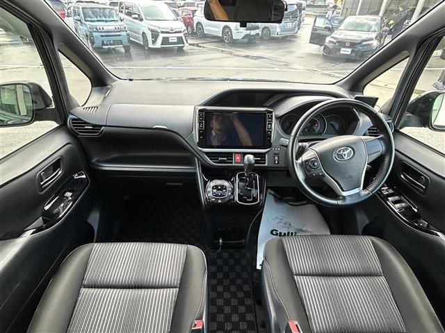 ノア Ｓｉ　ＡＬＰＩＮＥ１０インチワイドナビ　サンルーフ　モデリスタエアロ　バックカメラ　ＥＴＣ　ドライブレコーダー　両側パワースライドドア　クルーズコントロール　車線逸脱防止機能　オートライト（42枚目）