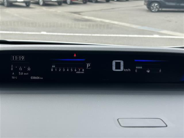 ステップワゴンスパーダ スパーダ・クールスピリット 純正ナビ 全方位カメラ 純正フリップダウンモニター ドラレコ 両側パワスラ ETC シートヒーター オートライト 衝突軽減ブレーキ クルーズコントロール パドルシフト ステアリングリモコン(5枚目)