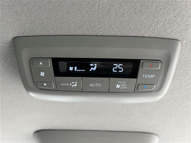 ステップワゴンスパーダ スパーダ・クールスピリット 純正ナビ 全方位カメラ 純正フリップダウンモニター ドラレコ 両側パワスラ ETC シートヒーター オートライト 衝突軽減ブレーキ クルーズコントロール パドルシフト ステアリングリモコン(38枚目)