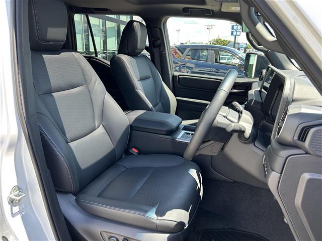 ランドクルーザー250 VX 純正ナビ 革温冷席 全方位 サンルーフ ACC 衝突軽減 横滑り防止機能 4WD レーンキープアシスト コーナーセンサー ドラレコ デジタルインナーミラー ブラインドスポットモニター 電動リアゲート(21枚目)