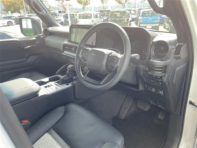 ランドクルーザー250 VX 純正ナビ 革温冷席 全方位 サンルーフ ACC 衝突軽減 横滑り防止機能 4WD レーンキープアシスト コーナーセンサー ドラレコ デジタルインナーミラー ブラインドスポットモニター 電動リアゲート(22枚目)