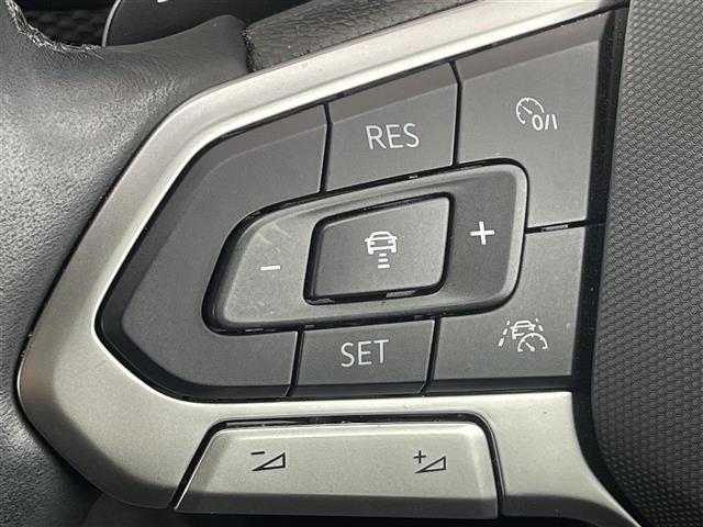 ポロ TSIアクティブ 純正ディスプレイオーディオ バックカメラ 前後ドラレコ ETC2.0 ステリモ パドルシフト 前後コーナーセンサー 置くだけ充電器 レーダークルコン LEDヘッドライト オートライト Pスタート(8枚目)