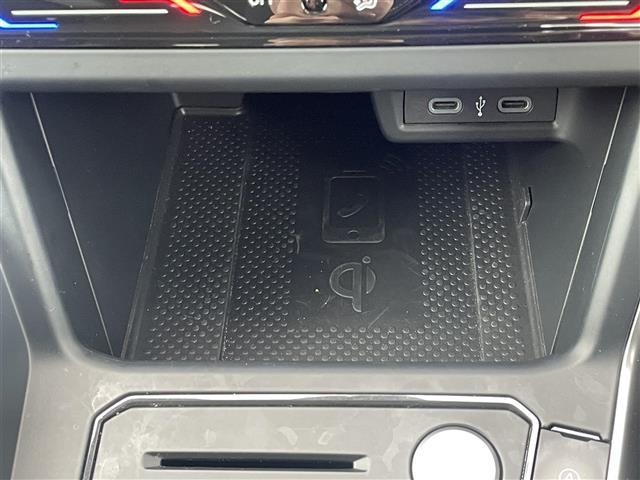 ポロ TSIアクティブ 純正ディスプレイオーディオ バックカメラ 前後ドラレコ ETC2.0 ステリモ パドルシフト 前後コーナーセンサー 置くだけ充電器 レーダークルコン LEDヘッドライト オートライト Pスタート(33枚目)