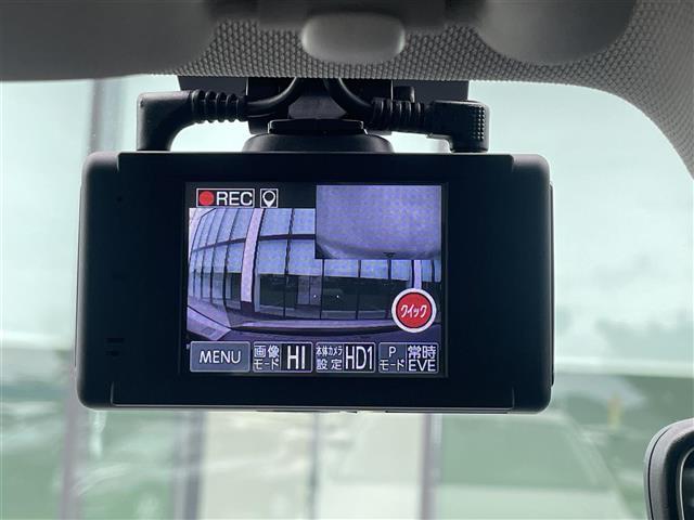 ポロ TSIアクティブ 純正ディスプレイオーディオ バックカメラ 前後ドラレコ ETC2.0 ステリモ パドルシフト 前後コーナーセンサー 置くだけ充電器 レーダークルコン LEDヘッドライト オートライト Pスタート(37枚目)