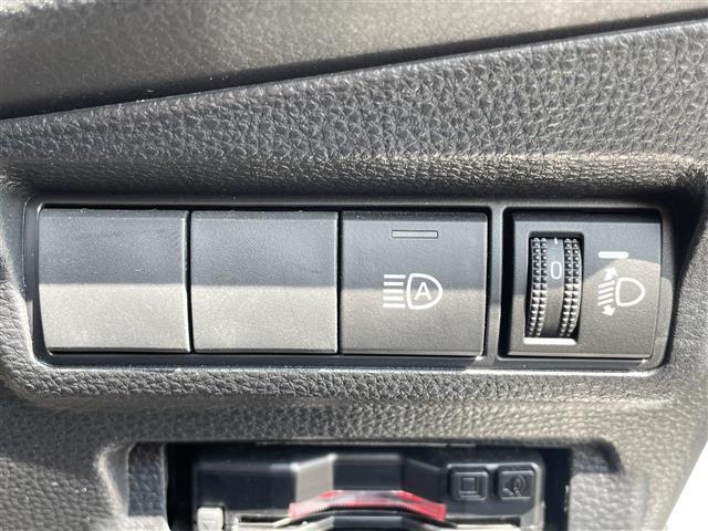 カローラクロス Ｚ　純正８インチディスプレイオーディオ　パノラマルーフ　電動リアゲート　バックカメラ　ビルトインＥＴＣ　レーダークルーズコントロール　ハーフレザーシート　前席シートヒーター　運転席パワーシート（34枚目）