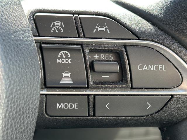 ヴォクシー Ｓ－Ｚ　純正コネクティッドナビ　バックカメラ　ビルトインＥＴＣ２．０　トヨタセーフティセンス　両側パワースライドドア　ハーフレザーシート　シートヒーター　クリアランスソナー　オートライト　純正ＡＷ（10枚目）