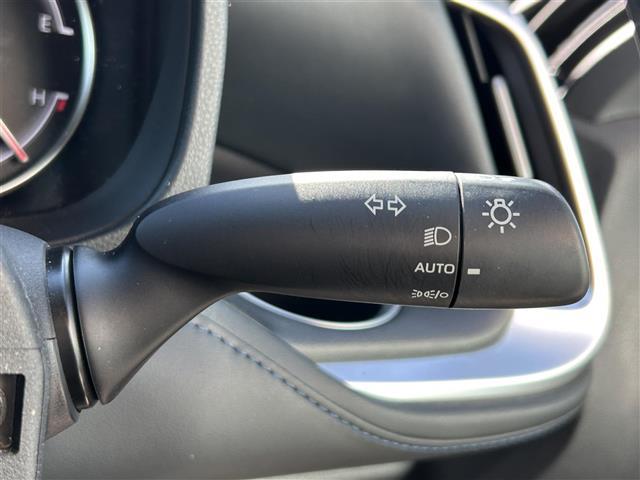 ヴォクシー Ｓ－Ｚ　純正コネクティッドナビ　バックカメラ　ビルトインＥＴＣ２．０　トヨタセーフティセンス　両側パワースライドドア　ハーフレザーシート　シートヒーター　クリアランスソナー　オートライト　純正ＡＷ（12枚目）