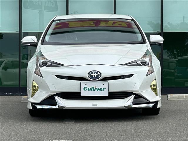 プリウス Ａツーリングセレクション　純正９インチナビ　バックカメラ　モデリスタエアロ　ドラレコ　ＥＴＣ　ブラインドスポットモニター　レーダークルコン　ヘッドアップディスプレイ　オートライト　シートヒーター　ステリモ　衝突軽減ブレーキ（13枚目）