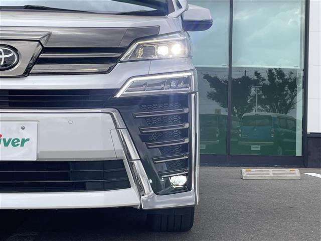 ヴェルファイア ２．５Ｚ　ゴールデンアイズ　純正ナビ　フルセグＴＶ　Ｂカメ　純正フリップダウンモニター　デジタルインナーミラー　両側電動扉　衝突軽減　追従走行　ドラレコ　ビルトインＥＴＣ　ＰＢドア　純正ＡＷ　ＬＥＤヘッド（19枚目）