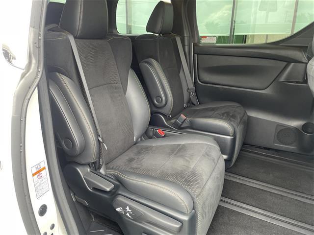 ヴェルファイア ２．５Ｚ　ゴールデンアイズ　純正ナビ　フルセグＴＶ　Ｂカメ　純正フリップダウンモニター　デジタルインナーミラー　両側電動扉　衝突軽減　追従走行　ドラレコ　ビルトインＥＴＣ　ＰＢドア　純正ＡＷ　ＬＥＤヘッド（25枚目）