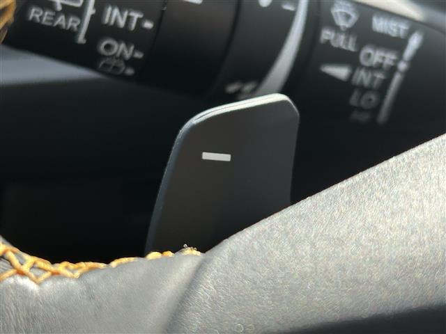 フィット ｅ：ＨＥＶ　ＲＳ　衝突軽減　純正ＡＷ　ＥＴＣ　ＡＣＣ　ドラレコ　Ｂカメ　純正ディスプレイオーディオ　横滑り防止機能　レーンキープアシスト　コーナーセンサー　電動パーキング　オートホールド　ＬＥＤヘッドライト（12枚目）