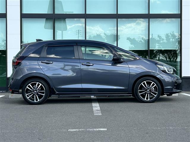 フィット ｅ：ＨＥＶ　ＲＳ　衝突軽減　純正ＡＷ　ＥＴＣ　ＡＣＣ　ドラレコ　Ｂカメ　純正ディスプレイオーディオ　横滑り防止機能　レーンキープアシスト　コーナーセンサー　電動パーキング　オートホールド　ＬＥＤヘッドライト（18枚目）