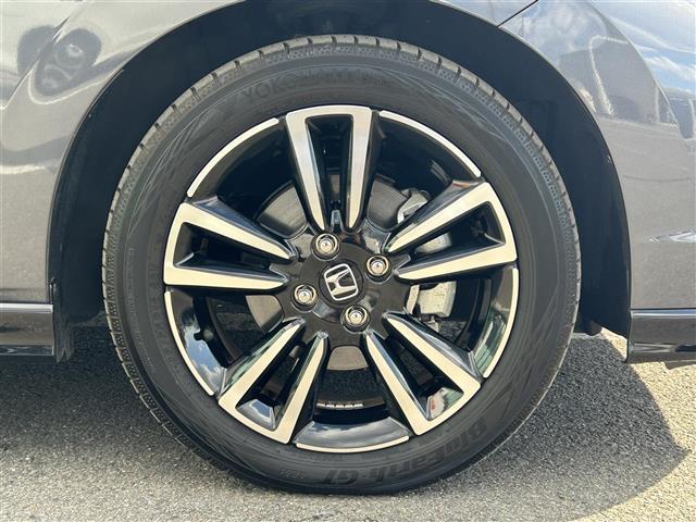 フィット ｅ：ＨＥＶ　ＲＳ　衝突軽減　純正ＡＷ　ＥＴＣ　ＡＣＣ　ドラレコ　Ｂカメ　純正ディスプレイオーディオ　横滑り防止機能　レーンキープアシスト　コーナーセンサー　電動パーキング　オートホールド　ＬＥＤヘッドライト（21枚目）