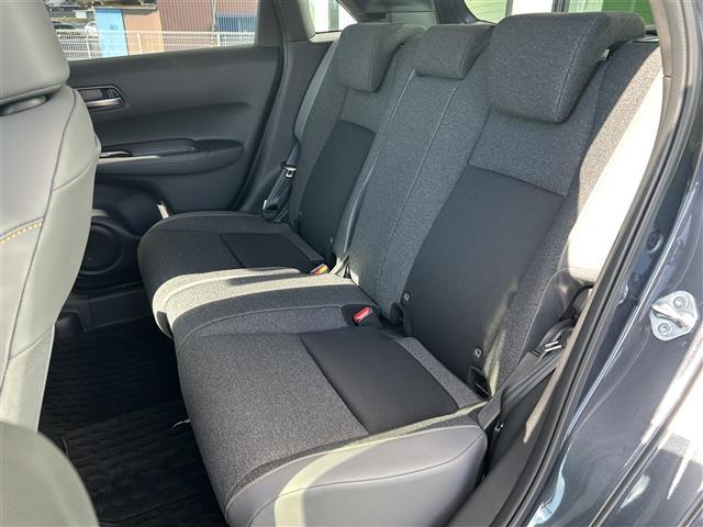 フィット ｅ：ＨＥＶ　ＲＳ　衝突軽減　純正ＡＷ　ＥＴＣ　ＡＣＣ　ドラレコ　Ｂカメ　純正ディスプレイオーディオ　横滑り防止機能　レーンキープアシスト　コーナーセンサー　電動パーキング　オートホールド　ＬＥＤヘッドライト（27枚目）