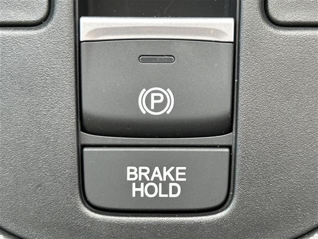 フィット ｅ：ＨＥＶ　ＲＳ　衝突軽減　純正ＡＷ　ＥＴＣ　ＡＣＣ　ドラレコ　Ｂカメ　純正ディスプレイオーディオ　横滑り防止機能　レーンキープアシスト　コーナーセンサー　電動パーキング　オートホールド　ＬＥＤヘッドライト（32枚目）