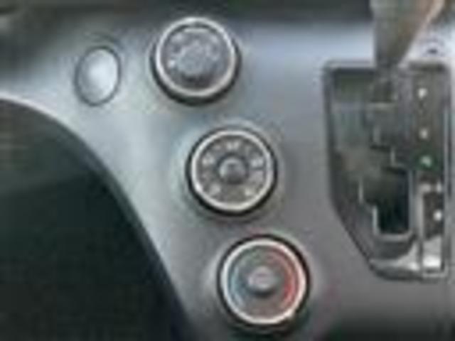 シエンタ X 純正7インチナビ フルセグTV Bluetooth バックカメラ ビルトインETC 純正ドライブレコーダー 左側パワースライドドア 運転席シートヒーター オートライト フォグランプ(34枚目)