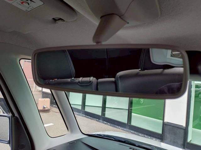 タント カスタムＸ　トップエディションＳＡＩＩＩ　純正ナビ　全方位　両側電動扉　温席　衝突軽減　フルセグＴＶ　横滑り防止機能　アイドリングストップ　ＥＴＣ　ＬＥＤヘッドライト　オートライト　オートマチックハイビーム　フォグランプ　プッシュスタート（5枚目）