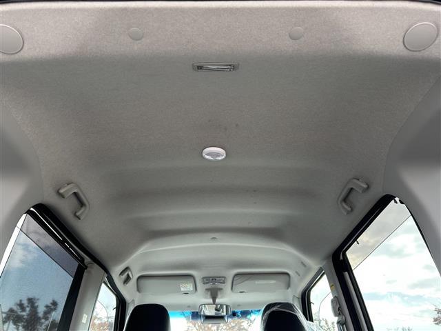 タント カスタムＸ　トップエディションＳＡＩＩＩ　純正ナビ　全方位　両側電動扉　温席　衝突軽減　フルセグＴＶ　横滑り防止機能　アイドリングストップ　ＥＴＣ　ＬＥＤヘッドライト　オートライト　オートマチックハイビーム　フォグランプ　プッシュスタート（30枚目）