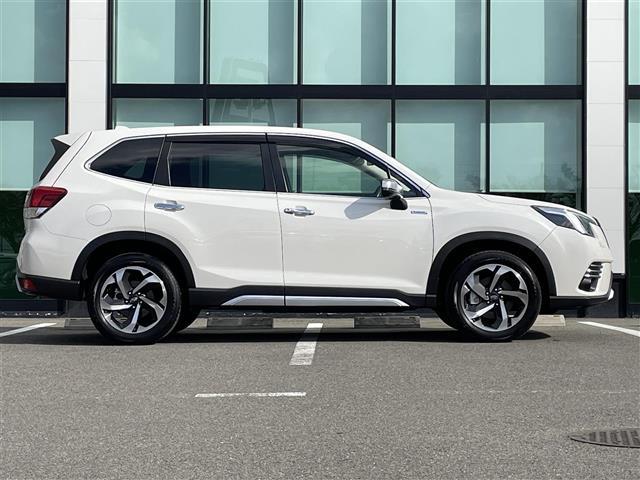 フォレスター アドバンス　純正ナビ　１オナ　デジミラ　温席　ドラレコ　Ｂカメ　フルセグＴＶ　ＴＶキャンセラー　横滑り防止　ＢＳＭ　レーンキープアシスト　衝突軽減　パワーシート　パワーバックドア　ステアリングヒーター　純正マット（19枚目）