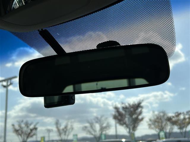 フリード＋ Ｇ　純正ＤＯ　両側パワースライドドア　ドライブレコーダー　ＥＴＣ　横滑り防止　プッシュスタート　オートエアコン　アイドリングストップ　スマートキー　純正マット　ハロゲンヘッドライト（4枚目）