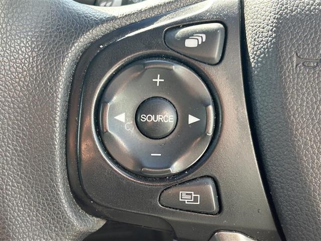 フリード＋ Ｇ　純正ＤＯ　両側パワースライドドア　ドライブレコーダー　ＥＴＣ　横滑り防止　プッシュスタート　オートエアコン　アイドリングストップ　スマートキー　純正マット　ハロゲンヘッドライト（7枚目）