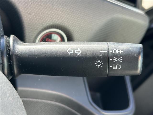 フリード＋ Ｇ　純正ＤＯ　両側パワースライドドア　ドライブレコーダー　ＥＴＣ　横滑り防止　プッシュスタート　オートエアコン　アイドリングストップ　スマートキー　純正マット　ハロゲンヘッドライト（10枚目）