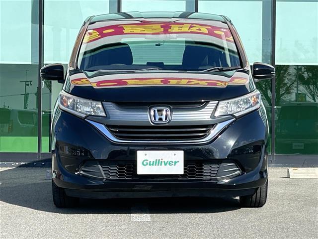 フリード＋ Ｇ　純正ＤＯ　両側パワースライドドア　ドライブレコーダー　ＥＴＣ　横滑り防止　プッシュスタート　オートエアコン　アイドリングストップ　スマートキー　純正マット　ハロゲンヘッドライト（11枚目）