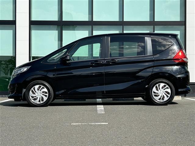 フリード＋ Ｇ　純正ＤＯ　両側パワースライドドア　ドライブレコーダー　ＥＴＣ　横滑り防止　プッシュスタート　オートエアコン　アイドリングストップ　スマートキー　純正マット　ハロゲンヘッドライト（13枚目）