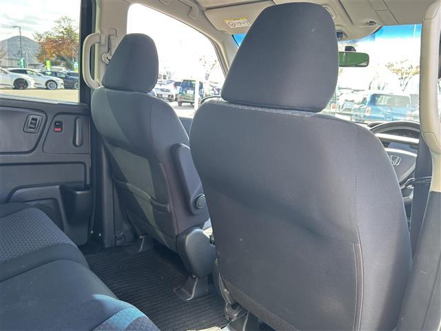 フリード＋ Ｇ　純正ＤＯ　両側パワースライドドア　ドライブレコーダー　ＥＴＣ　横滑り防止　プッシュスタート　オートエアコン　アイドリングストップ　スマートキー　純正マット　ハロゲンヘッドライト（25枚目）