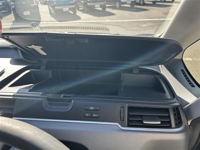 フリード＋ Ｇ　純正ＤＯ　両側パワースライドドア　ドライブレコーダー　ＥＴＣ　横滑り防止　プッシュスタート　オートエアコン　アイドリングストップ　スマートキー　純正マット　ハロゲンヘッドライト（37枚目）