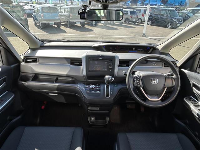 フリード＋ Ｇ　純正ＤＯ　両側パワースライドドア　ドライブレコーダー　ＥＴＣ　横滑り防止　プッシュスタート　オートエアコン　アイドリングストップ　スマートキー　純正マット　ハロゲンヘッドライト（42枚目）