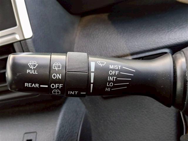 シエンタ ファンベースＧ　セーフティＥＤ　純正ナビ　フルセグＴＶ　全方位　両側電動扉　衝突軽減　クルコン　クリアランスソナー　シートヒーター　ドラレコ　純正ビルトインＥＴＣ　ＬＥＤヘッド　フォグランプ　オートライト　オートマチックハイビーム（10枚目）