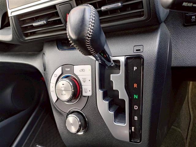 シエンタ ファンベースＧ　セーフティＥＤ　純正ナビ　フルセグＴＶ　全方位　両側電動扉　衝突軽減　クルコン　クリアランスソナー　シートヒーター　ドラレコ　純正ビルトインＥＴＣ　ＬＥＤヘッド　フォグランプ　オートライト　オートマチックハイビーム（29枚目）