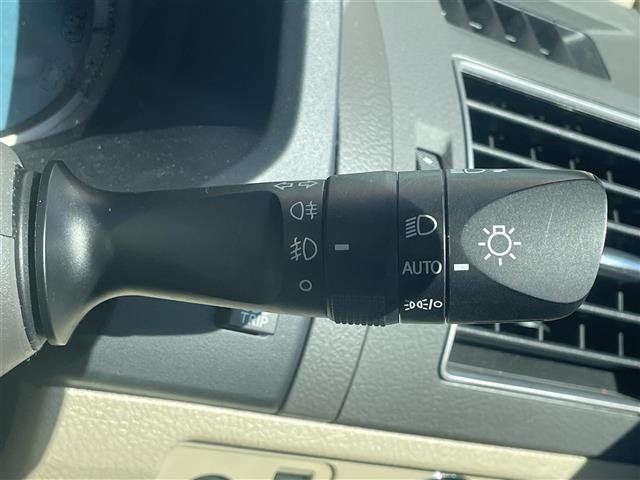 ランドクルーザープラド ＴＸ　Ｌパッケージ　マットブラックエディション　純正９インチナビ　全方位カメラ　パワーシート　シートヒーター　シートベンチレーション　ビルトインＥＴＣ２．０　レーダークルコン　ステリモ　ブラインドスポットモニター　オートライト　ＬＥＤヘッドライト（12枚目）