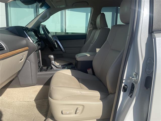 ランドクルーザープラド ＴＸ　Ｌパッケージ　マットブラックエディション　純正９インチナビ　全方位カメラ　パワーシート　シートヒーター　シートベンチレーション　ビルトインＥＴＣ２．０　レーダークルコン　ステリモ　ブラインドスポットモニター　オートライト　ＬＥＤヘッドライト（26枚目）