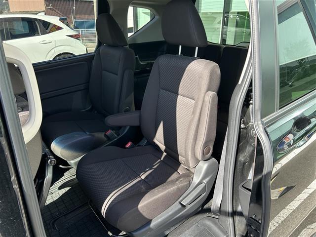 フリード Ｇ・ホンダセンシング　純正ナビ　フルセグＴＶ　Ｂカメ　両側電動扉　衝突軽減　クルコン　横滑り防止機能　アイドリングストップ　ドラレコ　ＥＴＣ　シートヒーター　ＬＥＤヘッド　オートライト（29枚目）