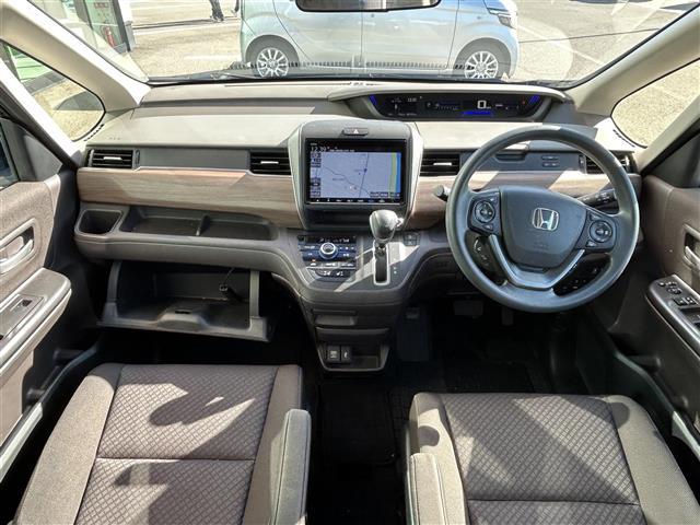 フリード Ｇ・ホンダセンシング　純正ナビ　フルセグＴＶ　Ｂカメ　両側電動扉　衝突軽減　クルコン　横滑り防止機能　アイドリングストップ　ドラレコ　ＥＴＣ　シートヒーター　ＬＥＤヘッド　オートライト（42枚目）