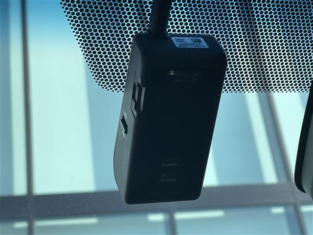 エスティマ アエラス 純正7インチナビ バックカメラ ビルトインETC ドライブレコーダー 両側パワースライドドア クルーズコントロール 衝突軽減カメラ 車線逸脱防止機能 LEDヘッドライト オートライト オートハイビーム(4枚目)