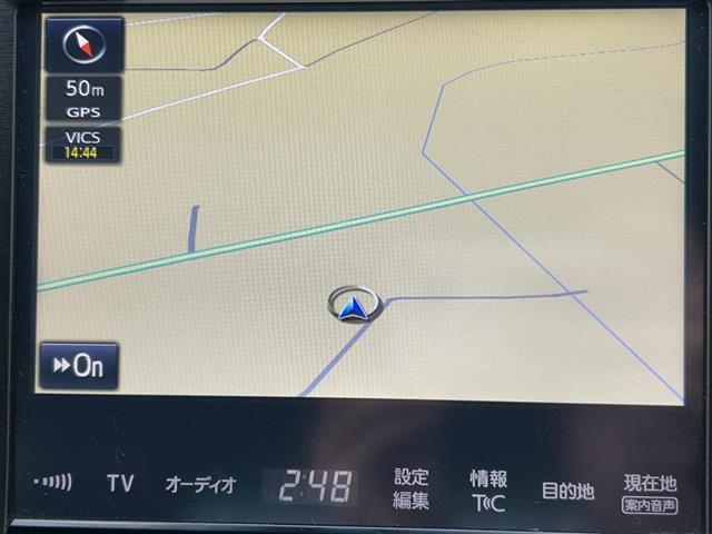 クラウンハイブリッド アスリートＳ　後期型　純正８インチナビ　バックカメラ　衝突被害軽減ブレーキ　レーダークルーズコントロール　横滑り防止装置　前後コーナーセンサー　ドライブレコーダー　ＥＴＣ　パワーシート　シートヒーター　フォグランプ（2枚目）