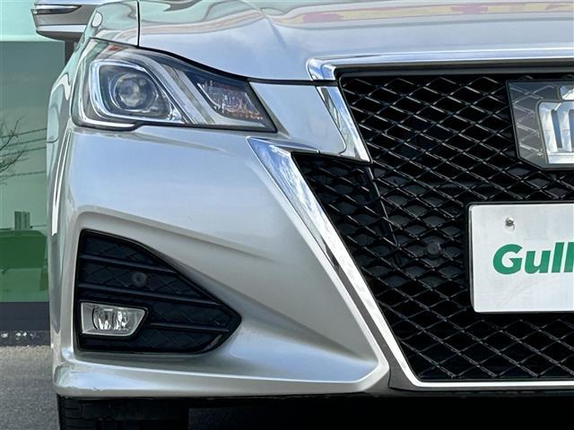 クラウンハイブリッド アスリートＳ　後期型　純正８インチナビ　バックカメラ　衝突被害軽減ブレーキ　レーダークルーズコントロール　横滑り防止装置　前後コーナーセンサー　ドライブレコーダー　ＥＴＣ　パワーシート　シートヒーター　フォグランプ（20枚目）