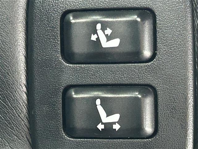 クラウンハイブリッド アスリートＳ　後期型　純正８インチナビ　バックカメラ　衝突被害軽減ブレーキ　レーダークルーズコントロール　横滑り防止装置　前後コーナーセンサー　ドライブレコーダー　ＥＴＣ　パワーシート　シートヒーター　フォグランプ（34枚目）