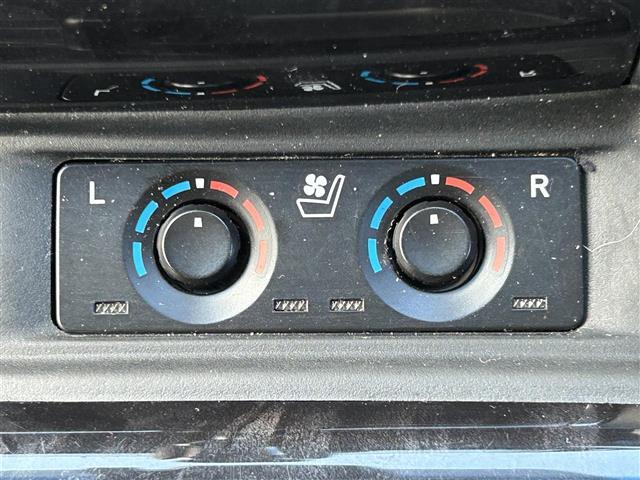 ヴェルファイア ２．５Ｚ　Ｇエディション　純正１０インチナビ　純正１２．１インチフリップダウンモニター　バックカメラ　モデリスタエアロ　シートヒーター　シートベンチレーション　パワーシート　シートメモリー　両側パワスラ　ＥＴＣ　ＡＣ１００Ｖ（32枚目）