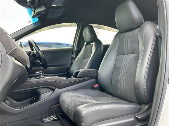 ヴェゼル ハイブリッドＲＳ・ホンダセンシング　純正８インチナビ　バックカメラ　ＥＴＣ　ドライブレコーダー　衝突軽減カメラ　車線逸脱防止機能　ＬＥＤヘッドライト　フォグランプ　オートライト　レーダークルーズコントロール　前席シートヒーター　革ステ（25枚目）