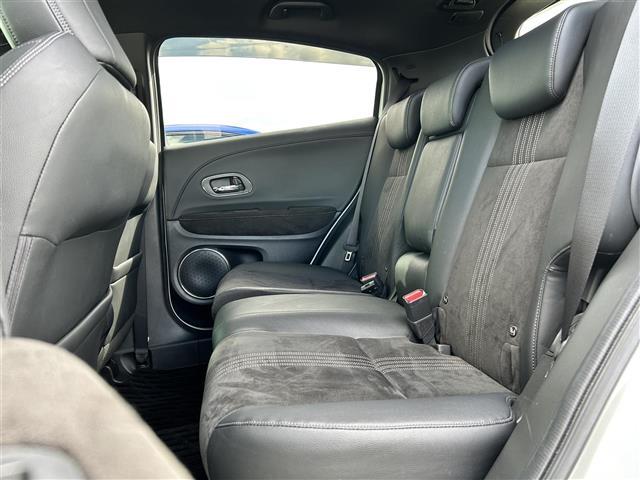 ヴェゼル ハイブリッドＲＳ・ホンダセンシング　純正８インチナビ　バックカメラ　ＥＴＣ　ドライブレコーダー　衝突軽減カメラ　車線逸脱防止機能　ＬＥＤヘッドライト　フォグランプ　オートライト　レーダークルーズコントロール　前席シートヒーター　革ステ（26枚目）