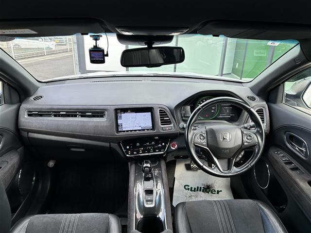 ヴェゼル ハイブリッドＲＳ・ホンダセンシング　純正８インチナビ　バックカメラ　ＥＴＣ　ドライブレコーダー　衝突軽減カメラ　車線逸脱防止機能　ＬＥＤヘッドライト　フォグランプ　オートライト　レーダークルーズコントロール　前席シートヒーター　革ステ（42枚目）