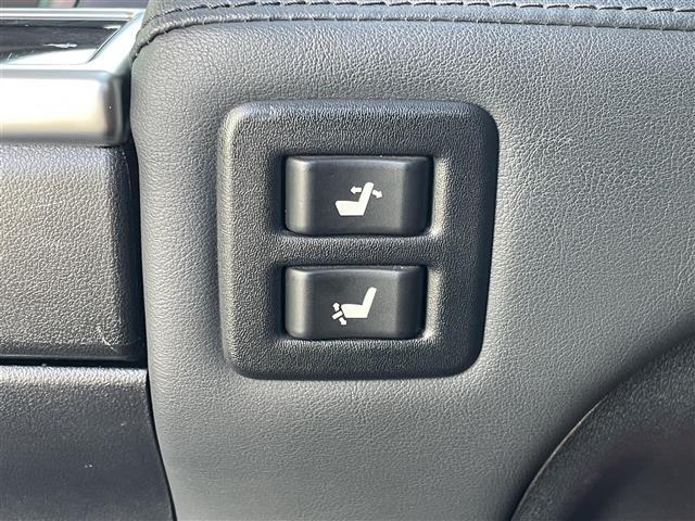アルファードハイブリッド ＳＲ　Ｃパッケージ　純正ナビ　ＤＶＤ　バックカメラ　モデリスタ製エアロ　ＢＳＭ　サンルーフ　純正フリップダウン　レザーシート　シートヒーター　ベンチレーション　パワーバックドア　デジタルインナーミラー　両側パワスラ（41枚目）