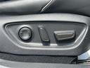 【パワーウインドウ】運転席のスイッチで、各席の窓ガラスの開閉ができます。あると便利ですよね。／／