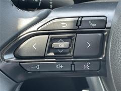 【ステアリングスイッチ】手元のボタンから、オーディオやナビなどの操作ができるので、よそ見をせずに安全に運転に集中できます！ 6