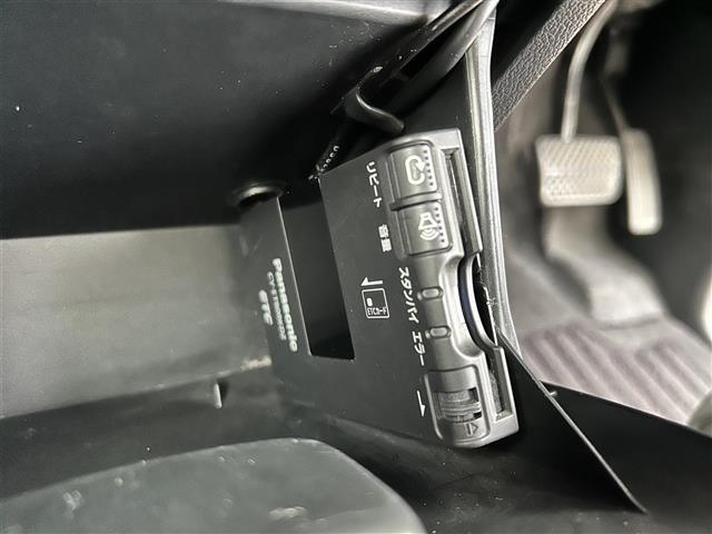 Ｎ－ＢＯＸカスタム Ｇ・ターボパッケージ　純正ナビＣＤ／ＤＶＤ／ワンセク゛　バックカメラ　ＥＴＣ　ドラレコ　クルコン　オートライト　ＬＥＤヘッドライトハロゲンフォグランプ　スマートキー　両側パワスラ　オートエアコン　純正マット　純正アルミ（5枚目）