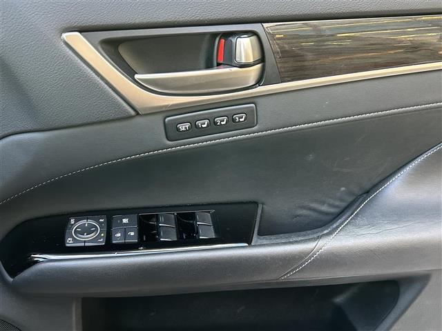 GS GS350 バージョンL クルコン/純正ヒ゛ルトインETC/Bカメラ/メーカー純ナヒ゛/横滑り防止/盗難防止/衝突軽減/ハ゜ーキンク゛アシスト/革シート/パワーシート/エアシート/シートヒーター/サンルーフ/ハ゜ト゛ルシフト(32枚目)